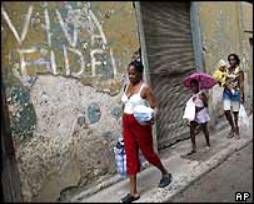 Cubans flee Hurricane Ivan